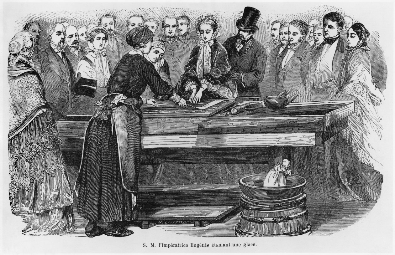 Kejsarinnan Eugenie (1826-1920) försilvrar en spegel vid Mirrors Manufacture of Saint Gobain, illustration från 