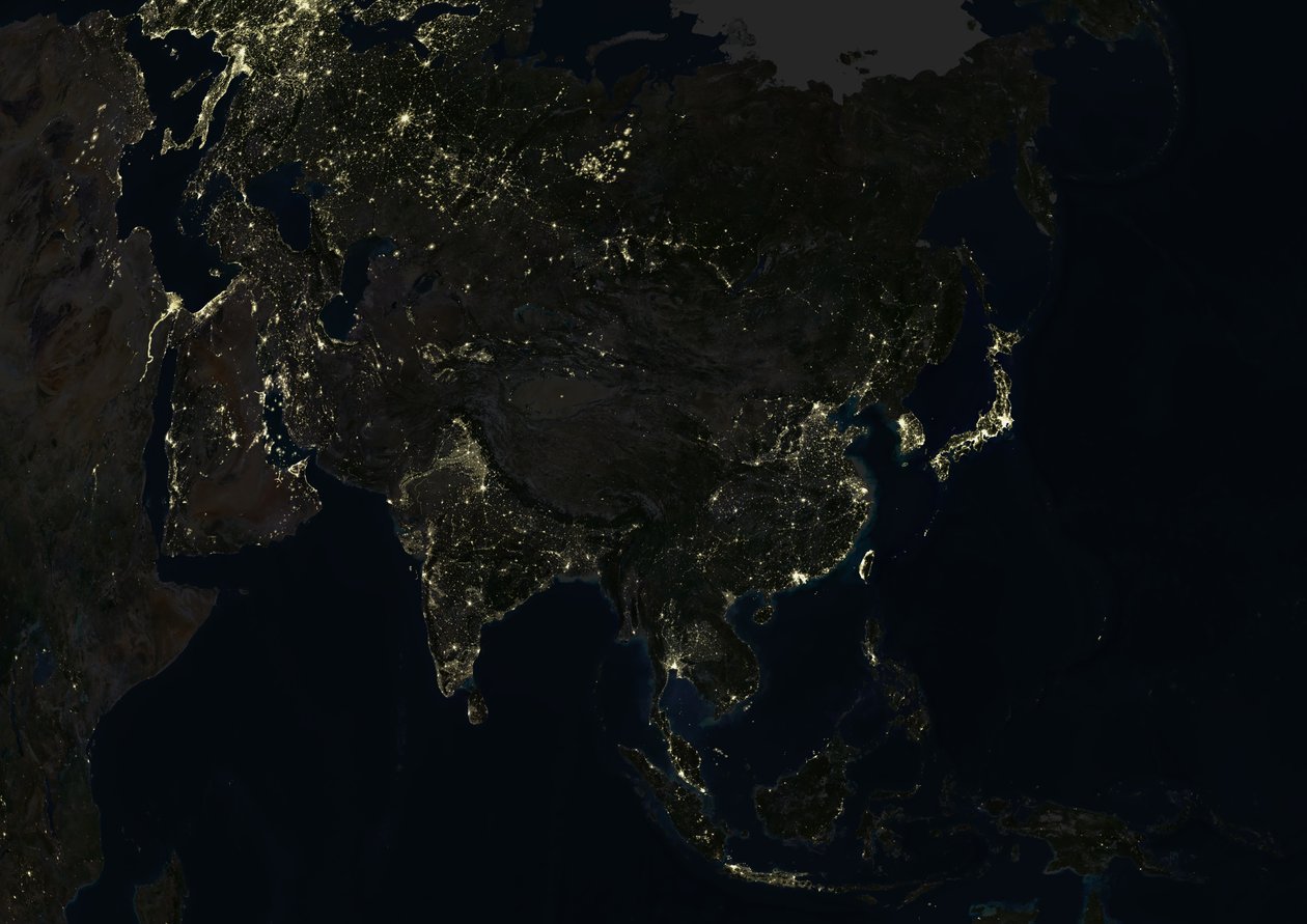 Asia I le Po, Ata Satelite Lanu Moni av Unknown