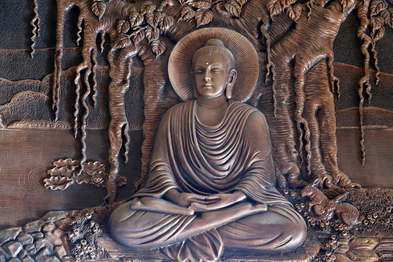 Linh Phong buddhisttempel, Shakyamuni Buddha som sitter i meditationsställningen under Bodhi-trädet, Dalat, Vietnam av Unknown