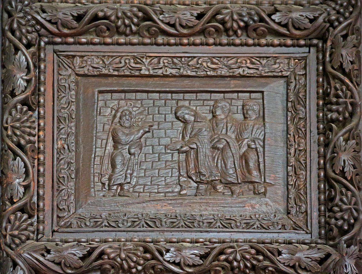 Panel från 5C dörr: den uppståndne Kristus visar sig för sina lärjungar av Unknown