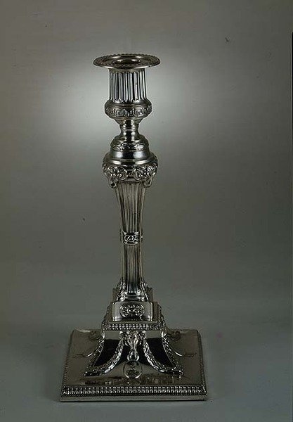 Ljusstake av George Ashforth and Co., 1774 (silver) av English School