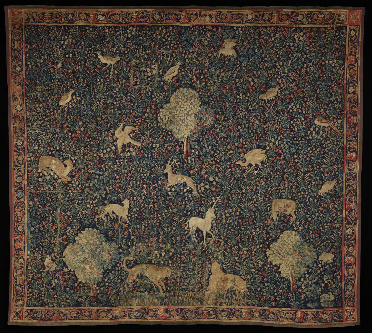 Allegorisk Millefleurs gobeläng med djur, 1530–45 (ull & siden) av Flemish School