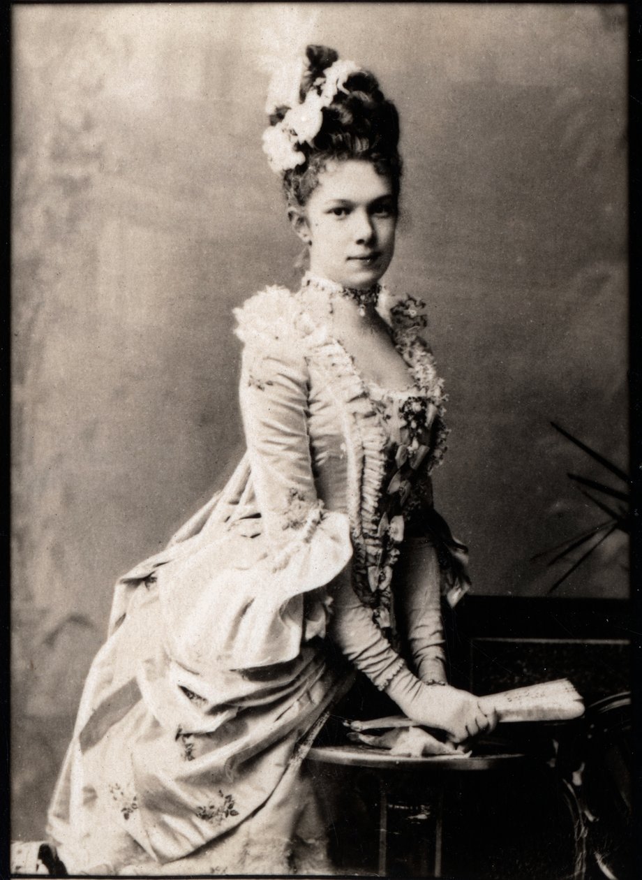 Porträtt av ärkehertiginnan Marie Valerie av Österrike (1868-1924). av French Photographer