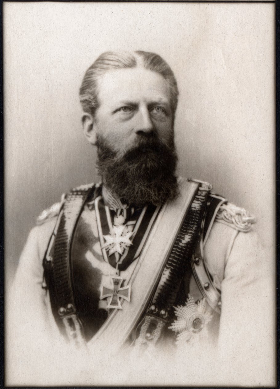 Porträtt av Fredrik III (Friedrich von Hohenzollern) (1831-1888), tysk kejsare. av French Photographer