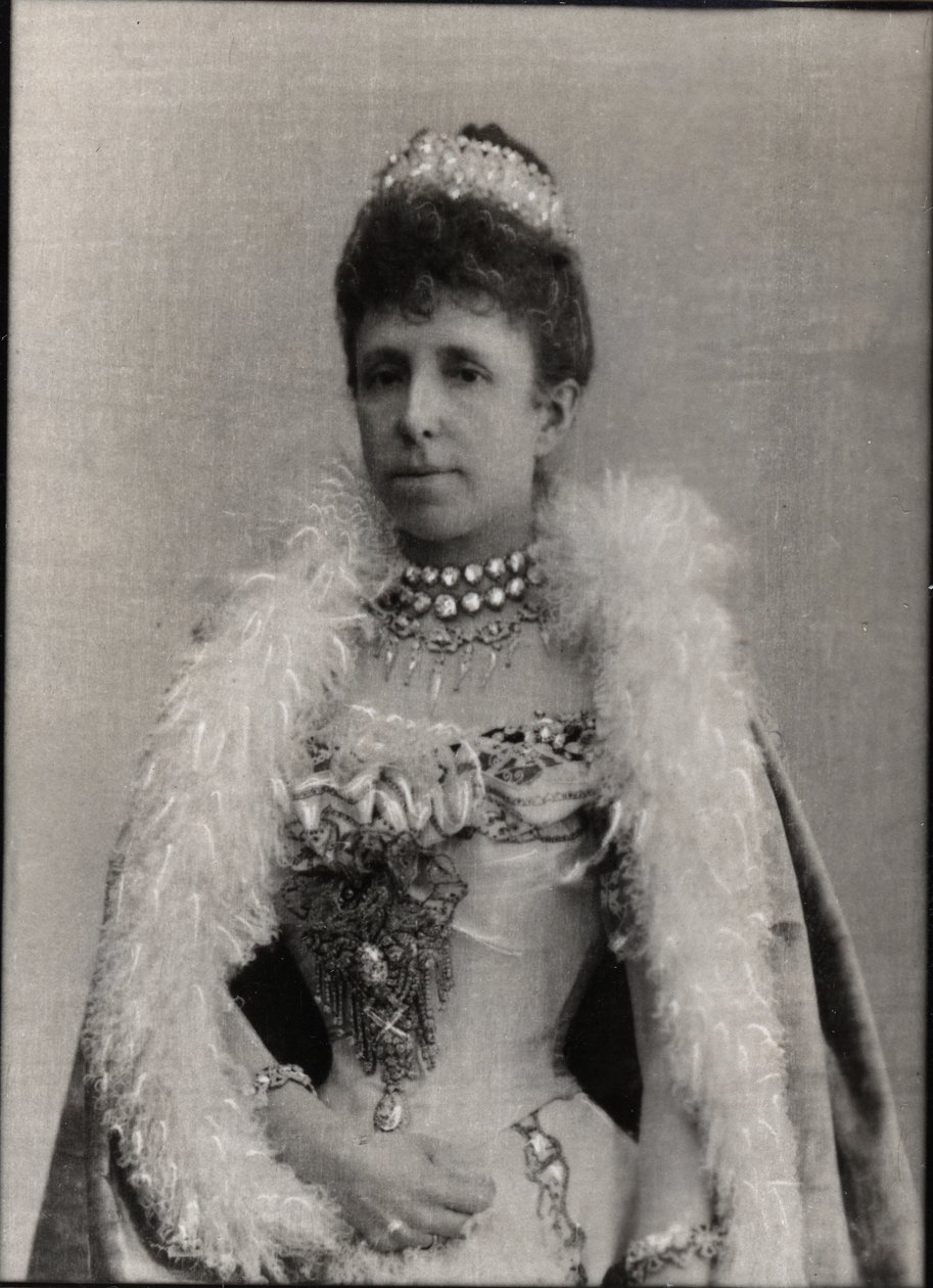 Porträtt av Maria Christina av Österrike (1858-1929), regentdrottning av Spanien. av French Photographer