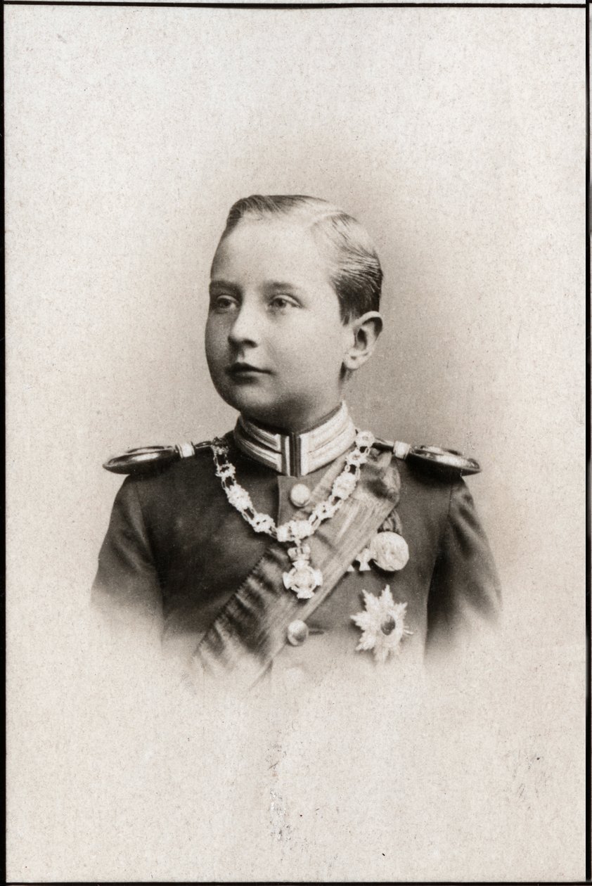 Porträtt av prins August Wilhelm av Preussen (1887-1949). av French Photographer