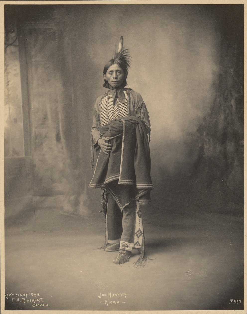 Joe Hunter, Kiowa av Adolph F. Muhr