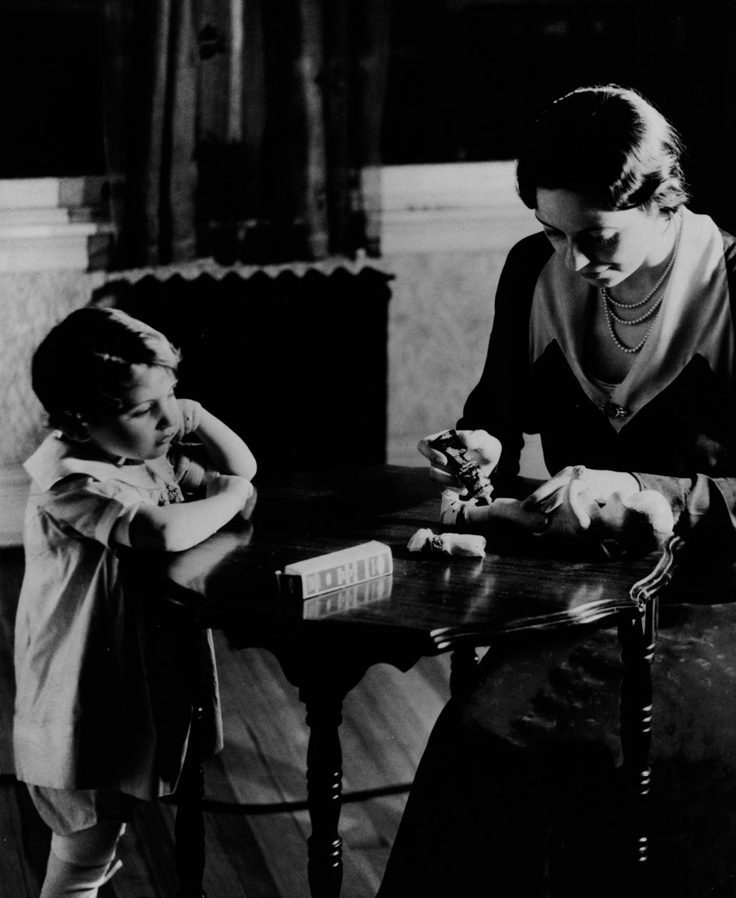 Annons för Duco Cement, c.1930-40 av American Photographer