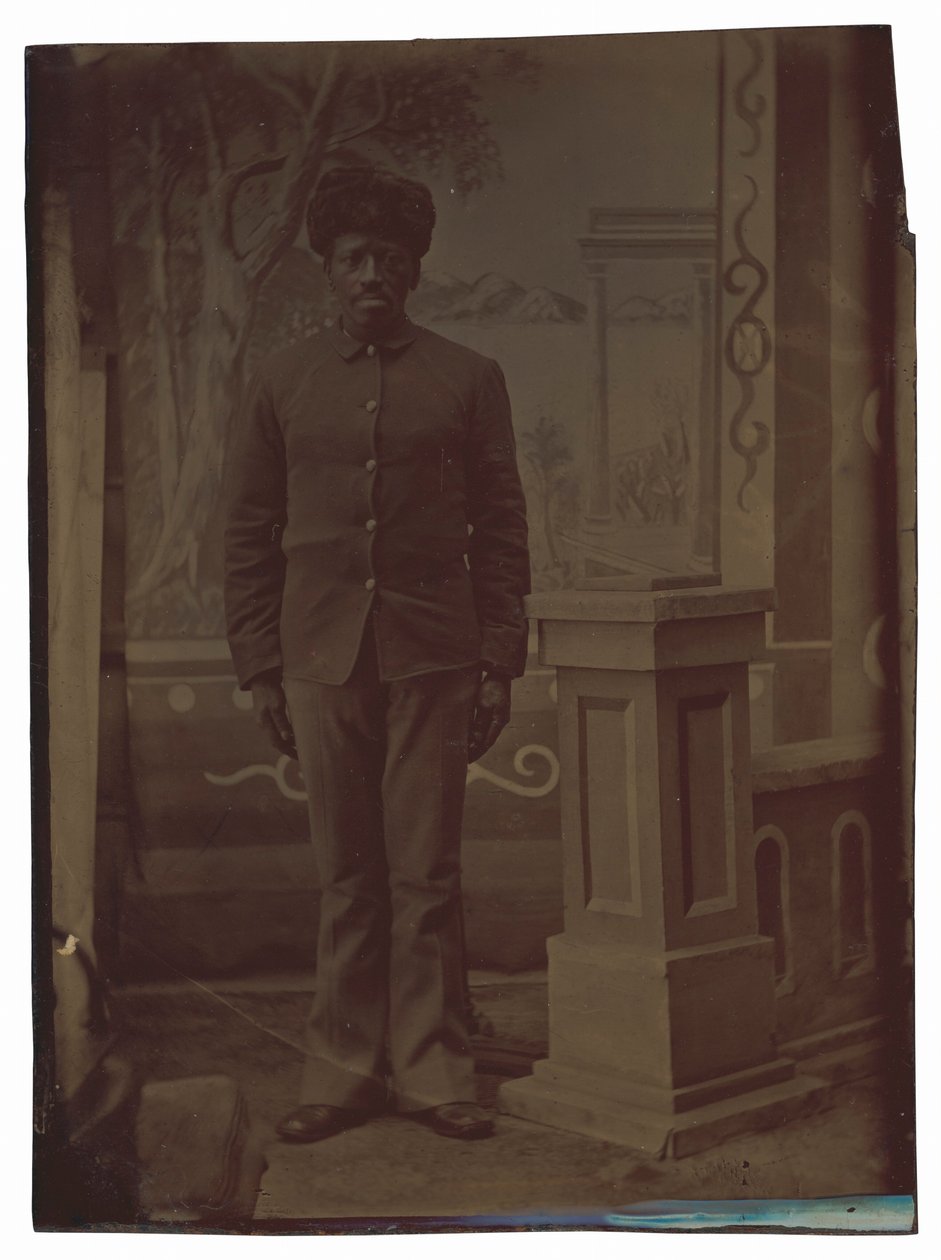 Porträtt av en soldat,ca. 1880 (foto) av American Photographer