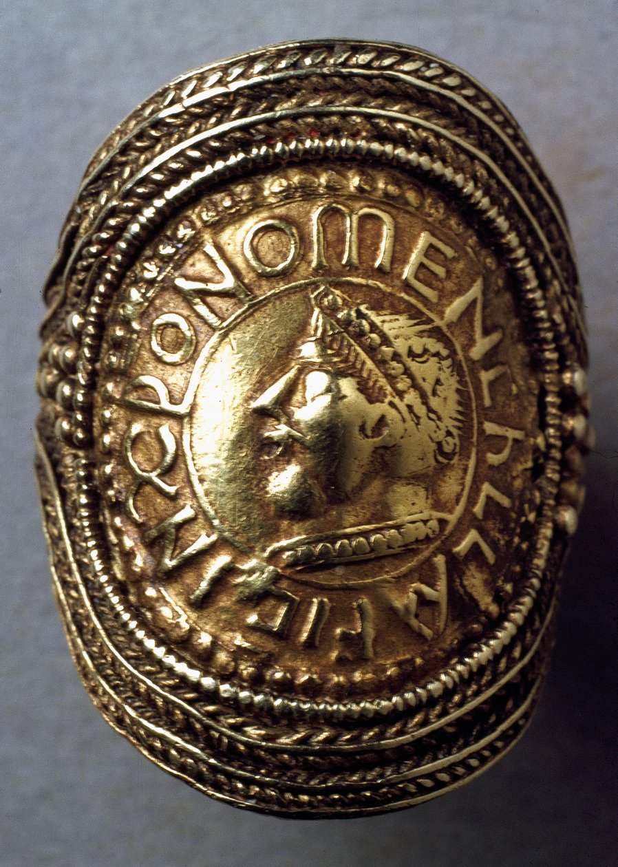 Sensaxisk ring, troligen c.700-tals gulddetalj från 115707 av Anglo Saxon