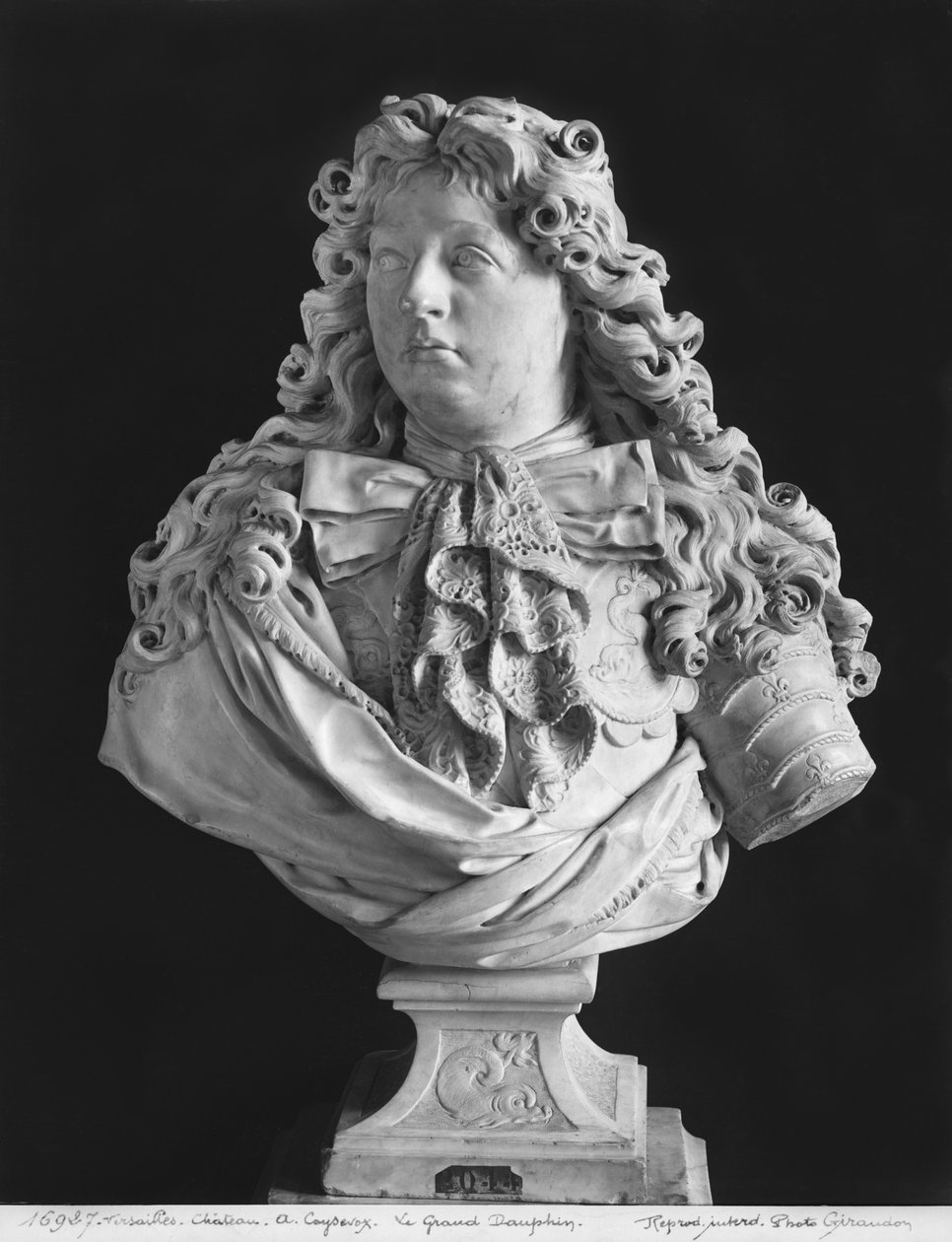 Byst av Louis de France (1661-1711) Monseigneur le Dauphin, känd som Le Grand Dauphin, 1679 (marmor) av Antoine Coysevox