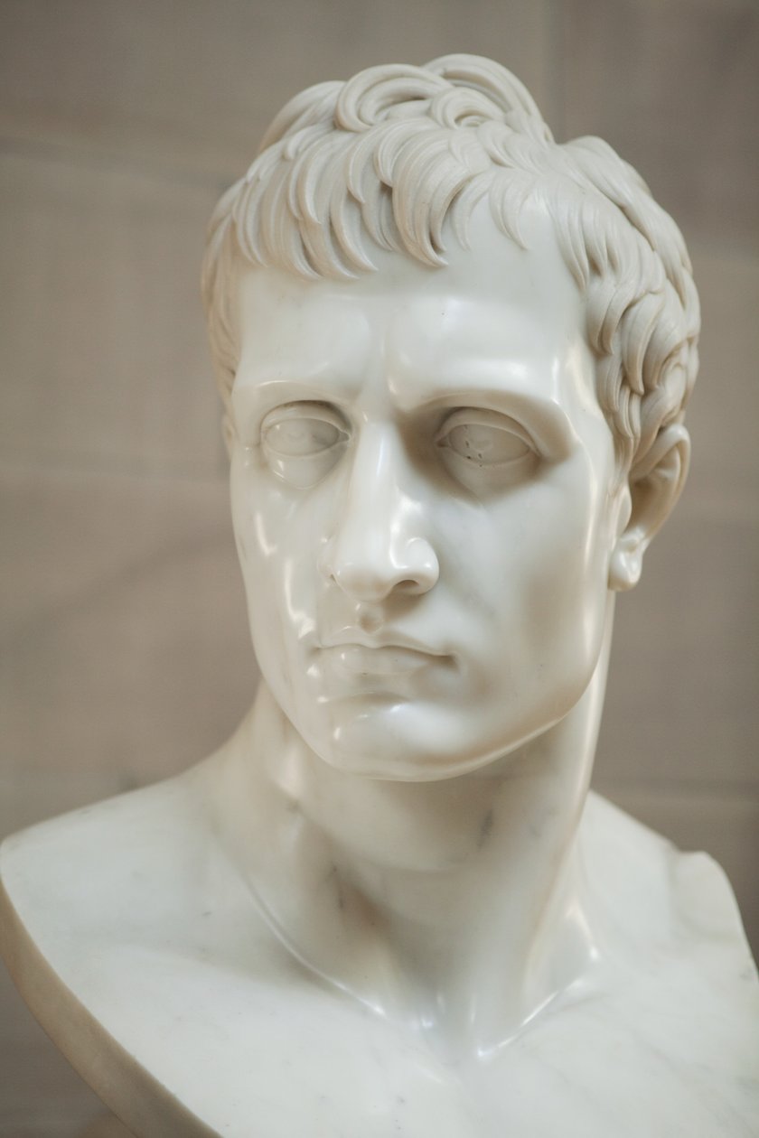 Napoleon Bonaparte (marmor) av Antonio Canova