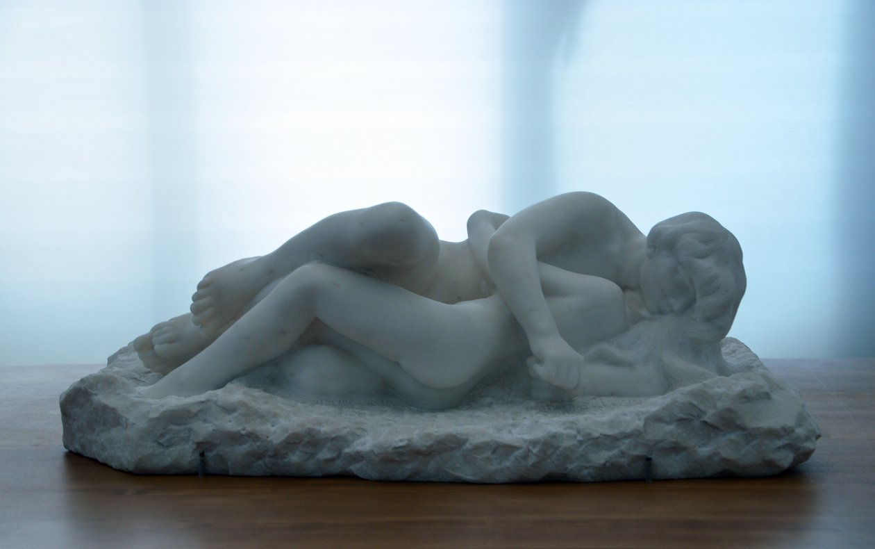  Amour et Psyche av Auguste Rodin