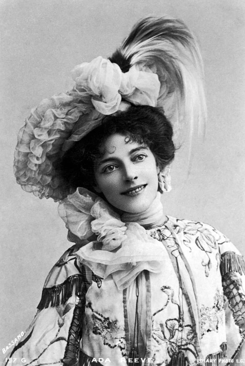 Ada Reeve 1873-1966, engelsk skådespelerska, 1903. av Bassano Studio