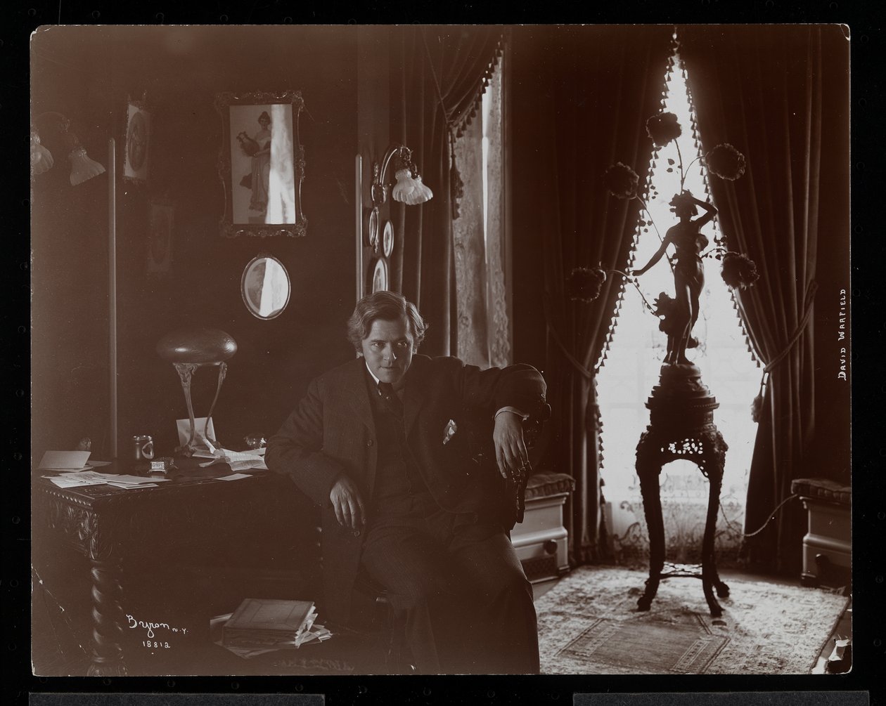 David Warfield, 1904-05 (silvergelatintryck) av Byron Company