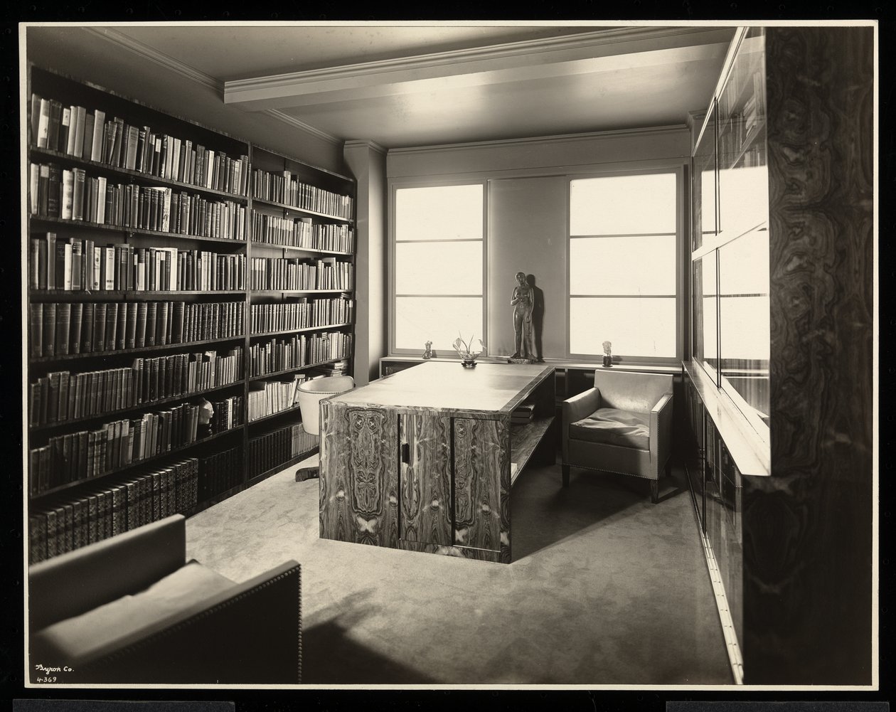 Biblioteket i Mr. John A. Dunbars hem, 50 East 77th Street, New York, 1931 (silvergelatintryck) av Byron Company