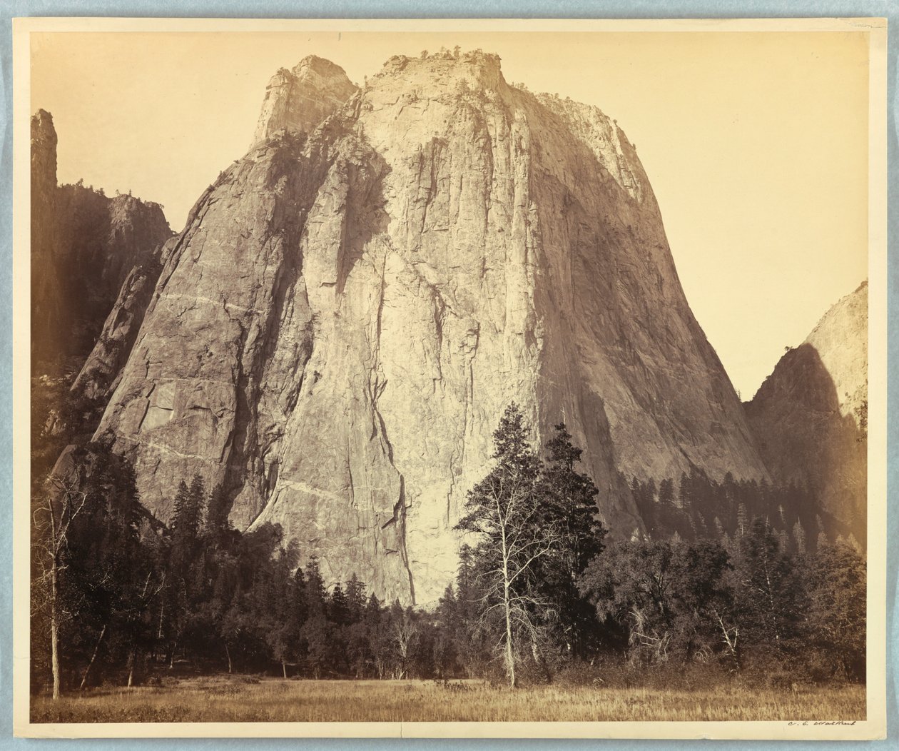Cathedral Rock, Yosemite av Carleton E. Watkins