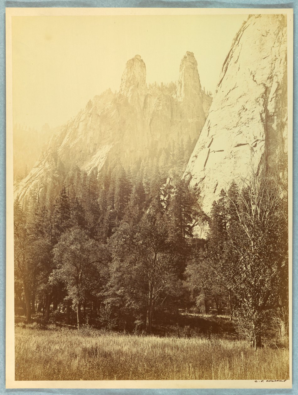 Cathedral Spires, Yosemite av Carleton E. Watkins