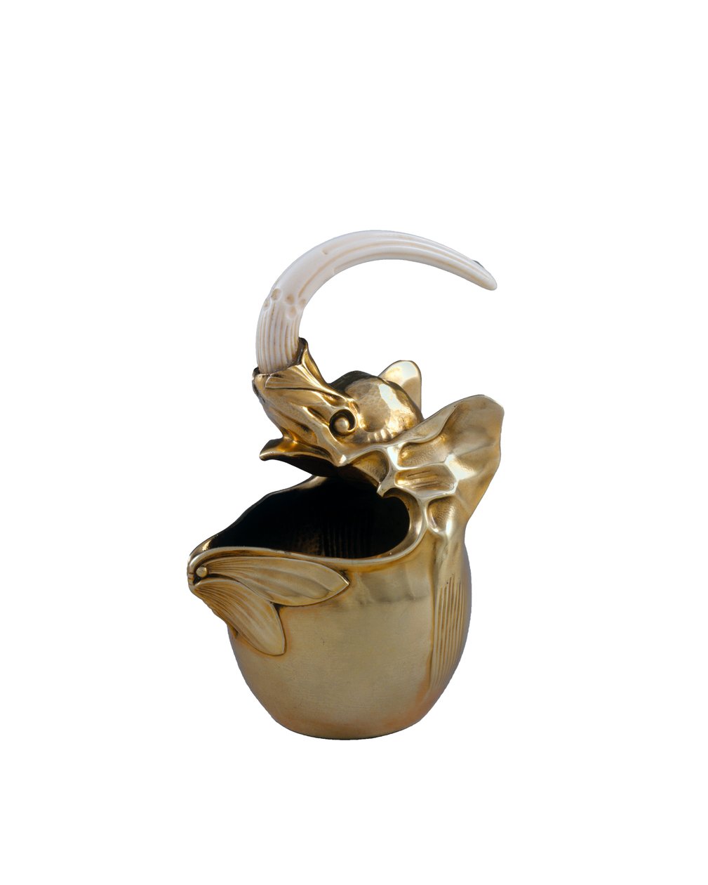Cream Pitcher, avrättad av Adrien-Aurélien Hebrard av Carlo Bugatti