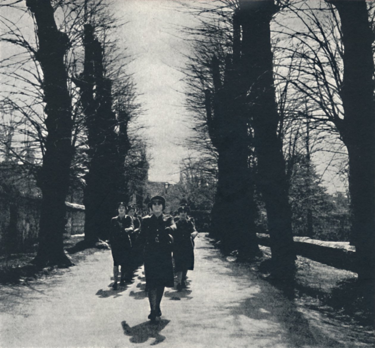 Kyrkans parad, 1941 av Cecil Beaton