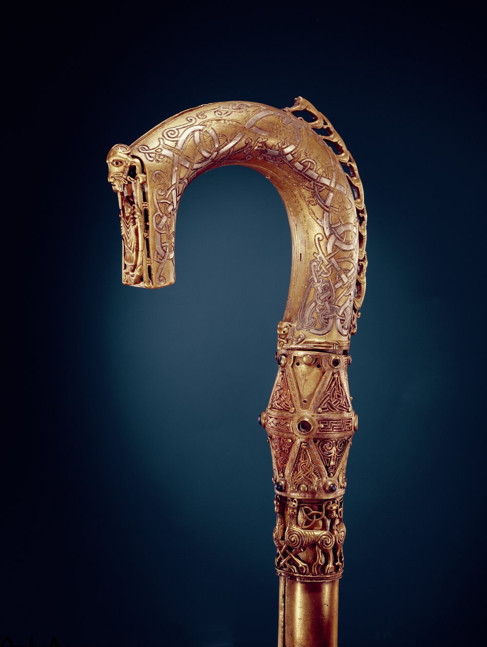 Clonmacnoise Crozier, County Offaly, vikingatid (trä omsluten av bronsplåt med inläggningar av silver) av Celtic