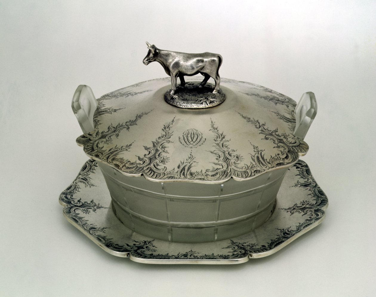 Smörform med frostat glasbotten (silver och frostat glas) av Charles and George Fox