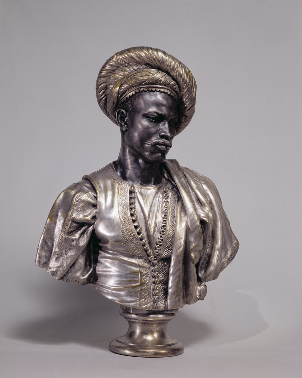 En sudanes i algerisk kostym (försilvrad brons) av Charles Henri Joseph Cordier