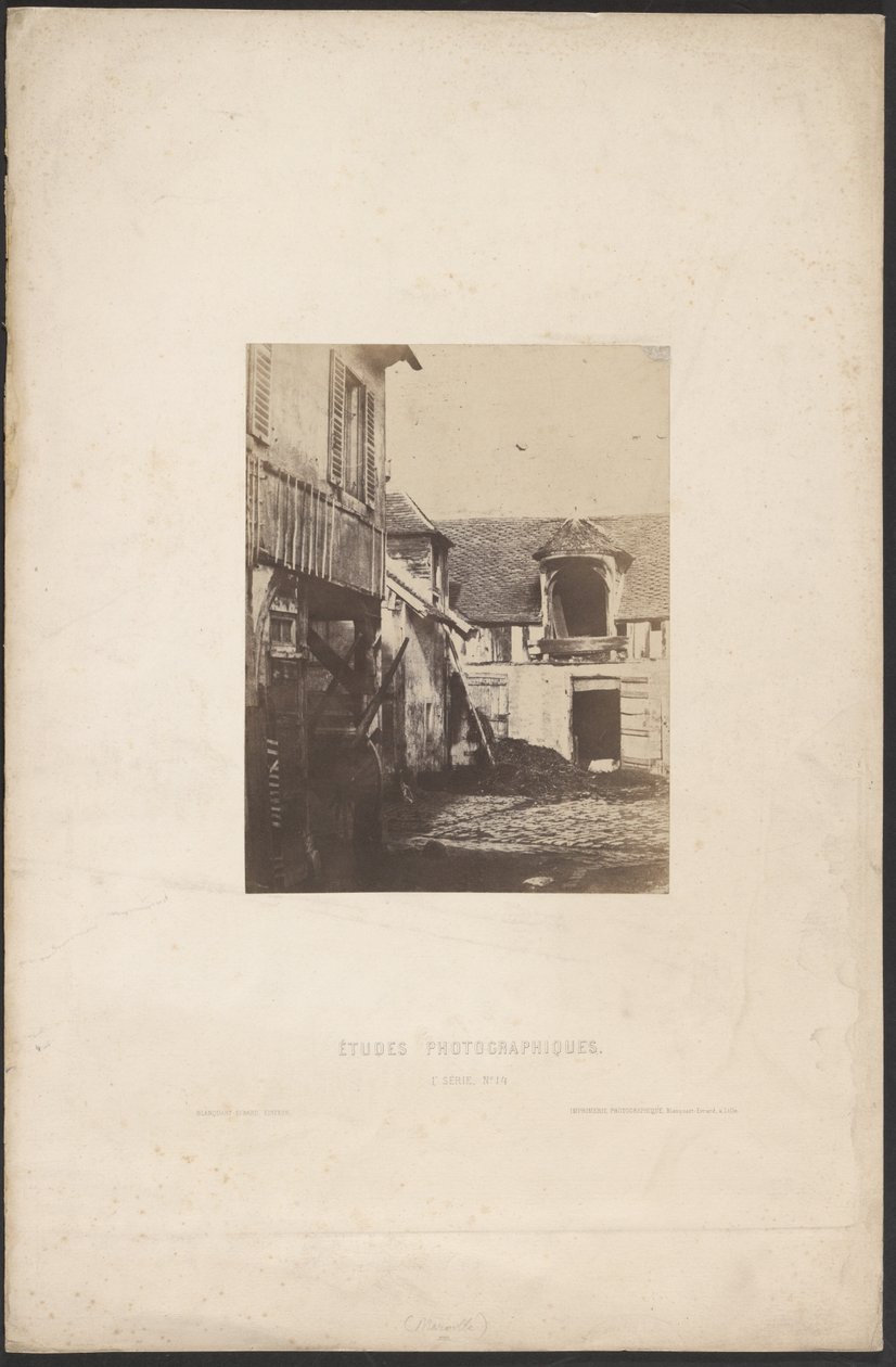 [Cour de ferme] / [Innergården till en bondgård] av Charles Marville