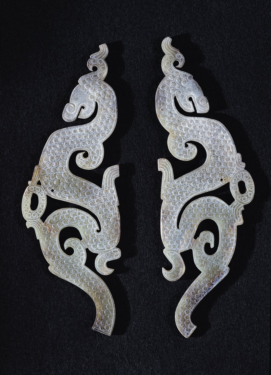 Två drakar, ca 475-221 f.Kr. (jade) av Chinese School