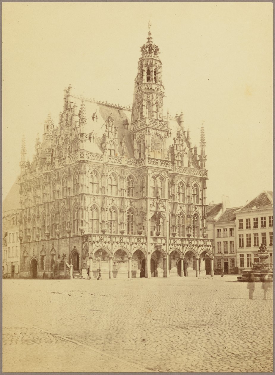 Hotel de ville, Oudenarde av Cundall and Fleming