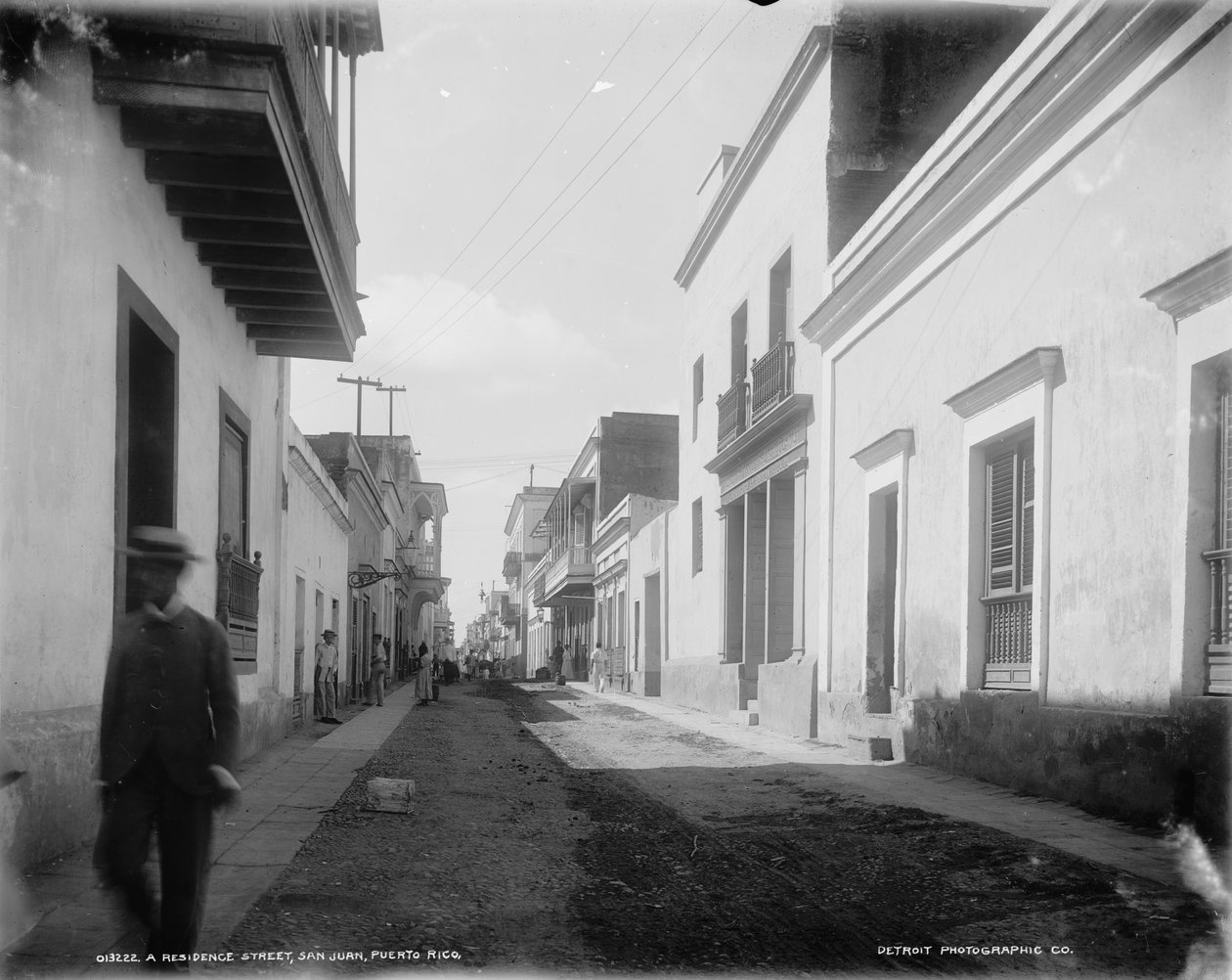 En gata i San Juan, Puerto Rico, ca 1900 av Detroit Publishing Co.