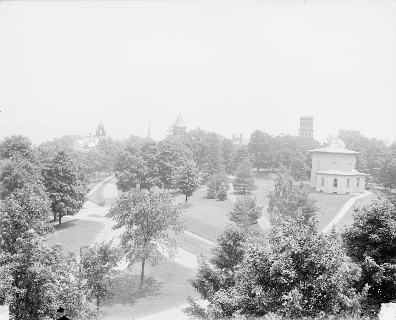 Campus, Amherst College av Detroit Publishing Co.