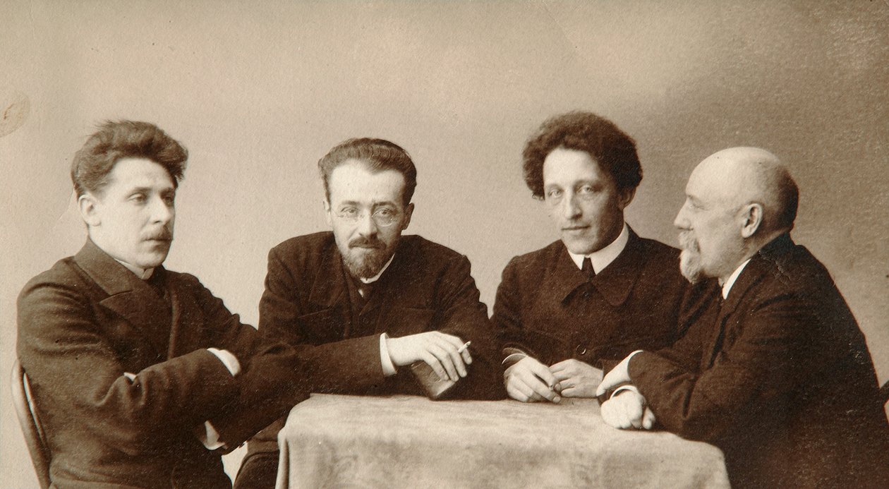 Fyra ryska poeter, tidigt 1900-tal. av Dmitri Spiridonovich Zdobnov