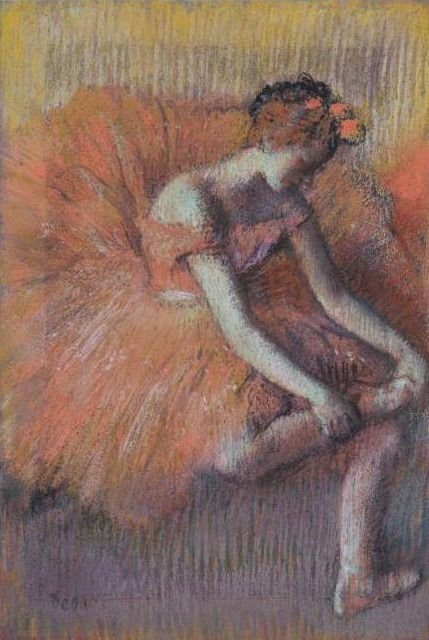 Danseuse rajustant sa sandalen av Edgar Degas