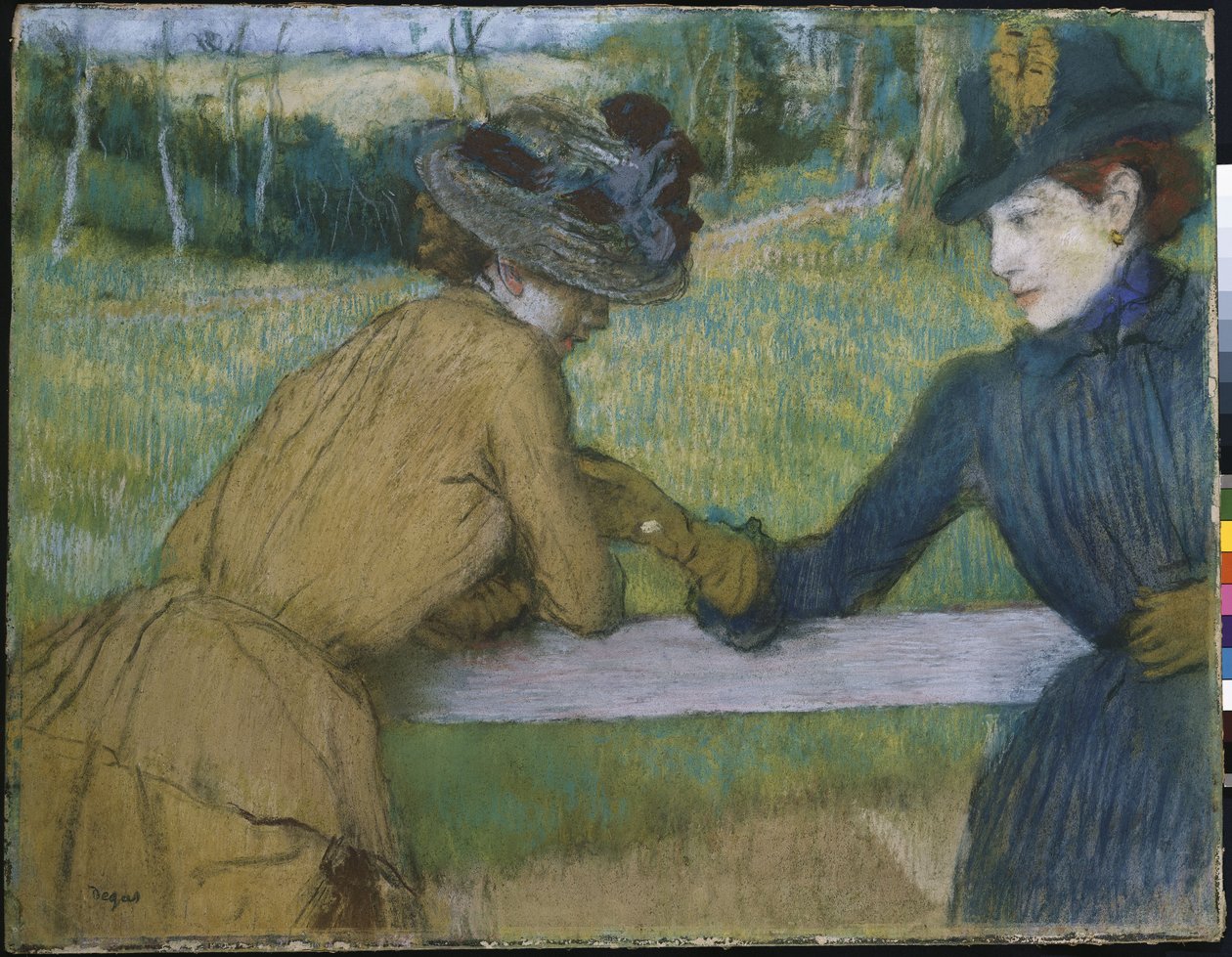 Två kvinnor som lutar sig på en staketskena av Edgar Degas