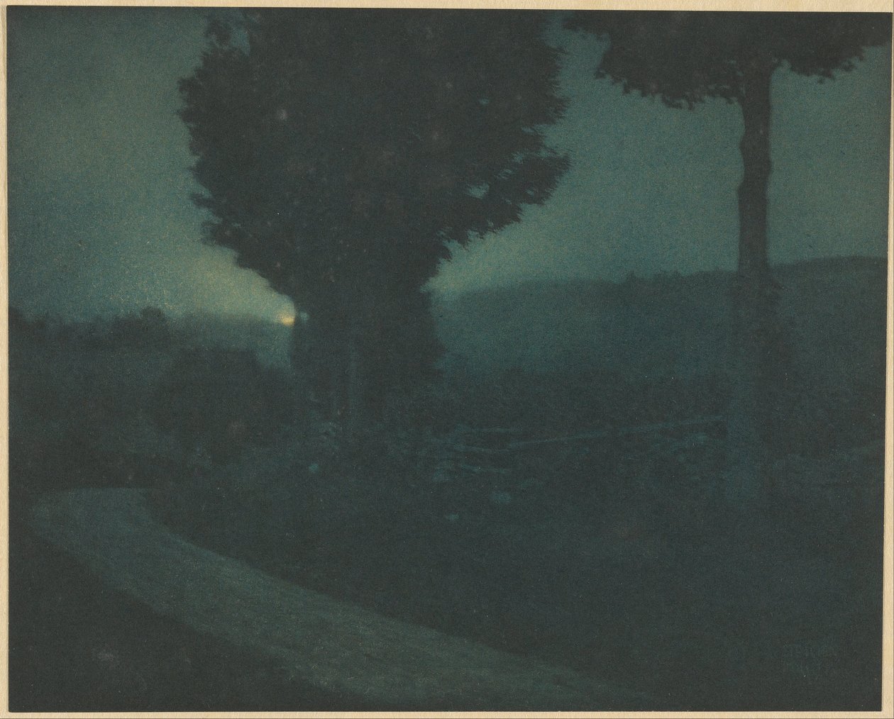 Vägen in i dalen - Moonrise av Edward Steichen
