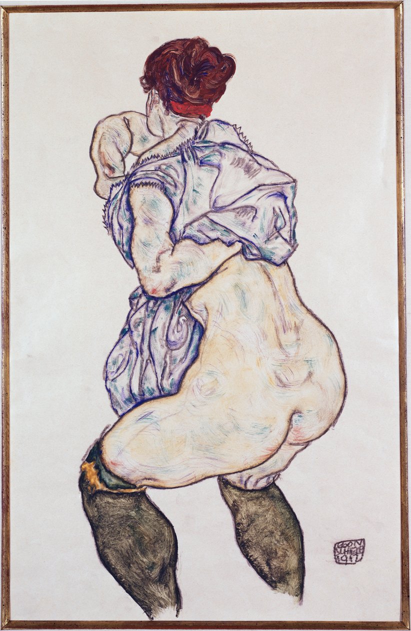 Fru Halbakt med gröna strumpor, 1917 av Egon Schiele