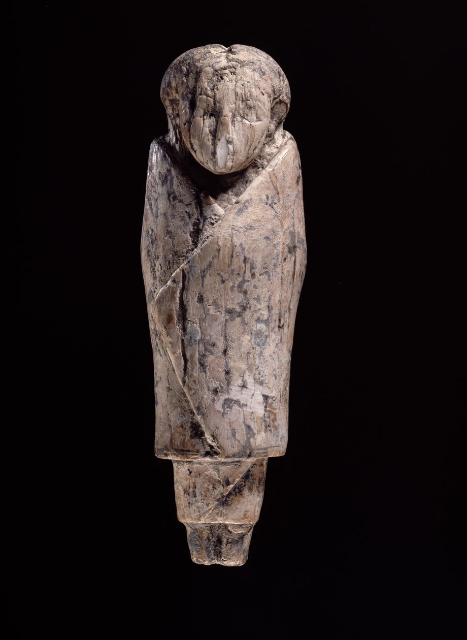 Elfenbensstatyett av en kvinna (ristad flodhäst elfenben) av Egyptian