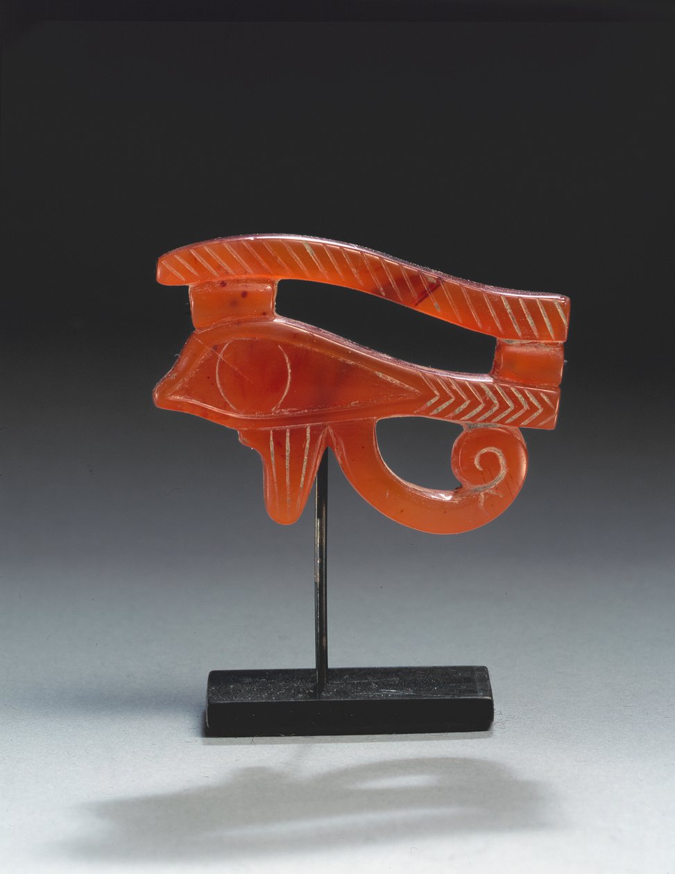 Wedjat ögonamulett (kornelian) av Egyptian