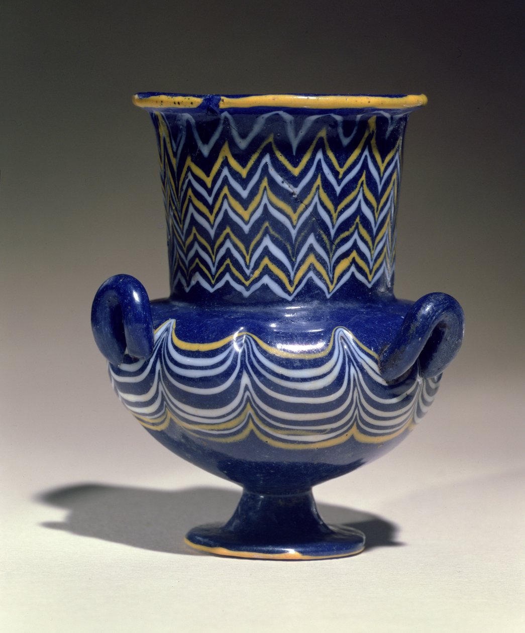 Krateriskos, från Saqqara, New Kingdom (glas) av Egyptian 18th Dynasty
