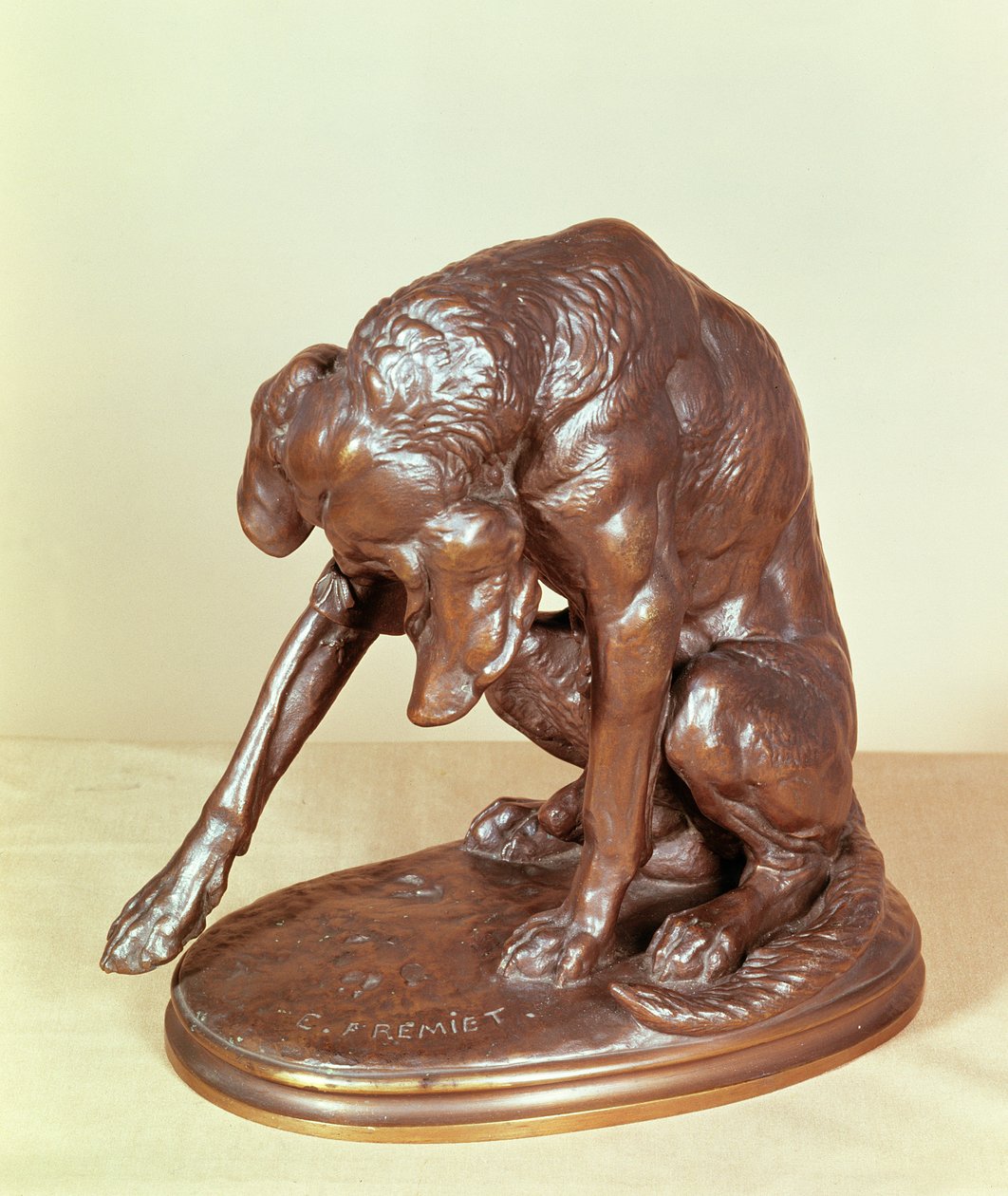 Hund (brons) av Emmanuel Fremiet