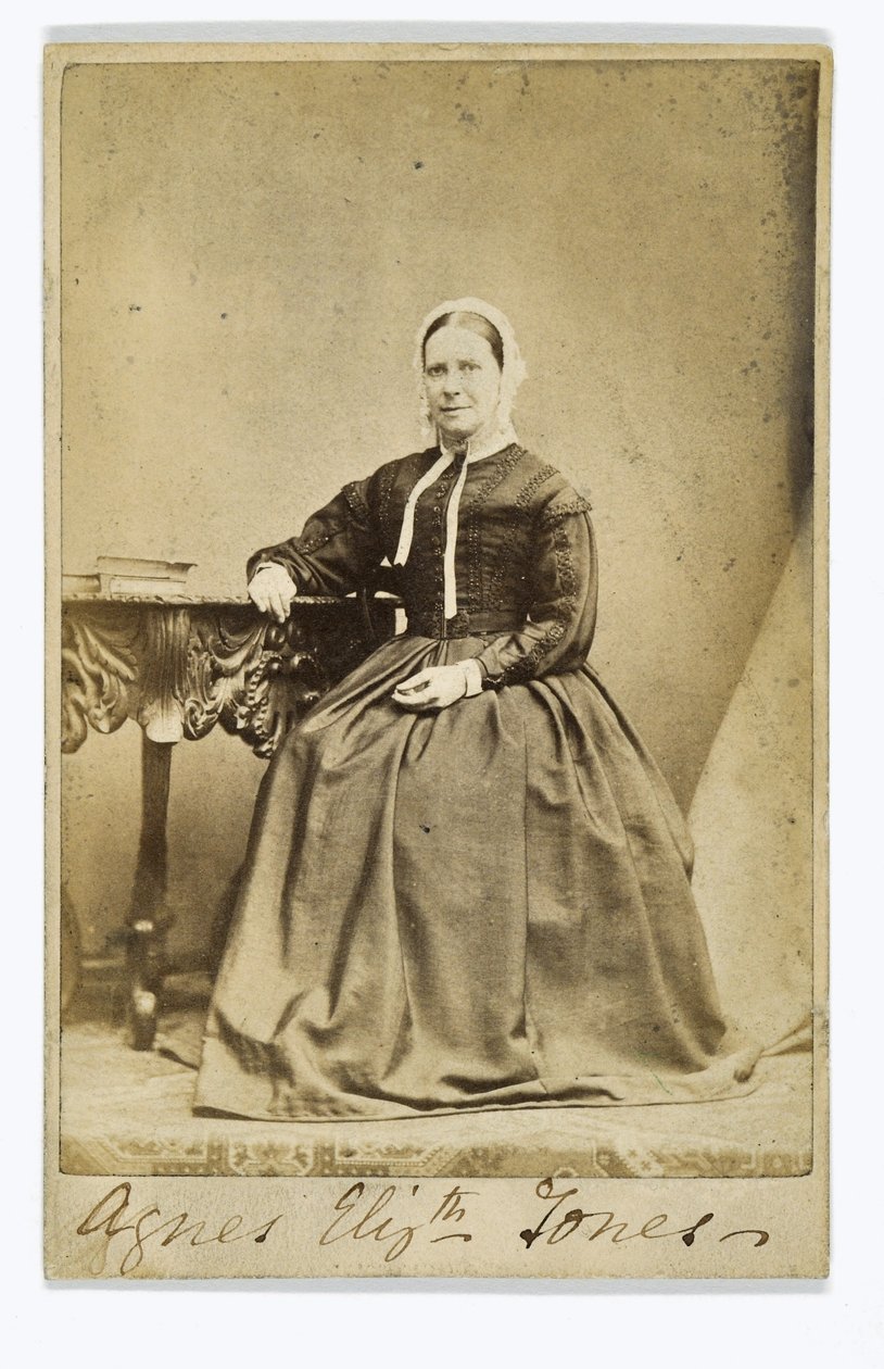 Agnes Elizabeth Jones av English Photographer