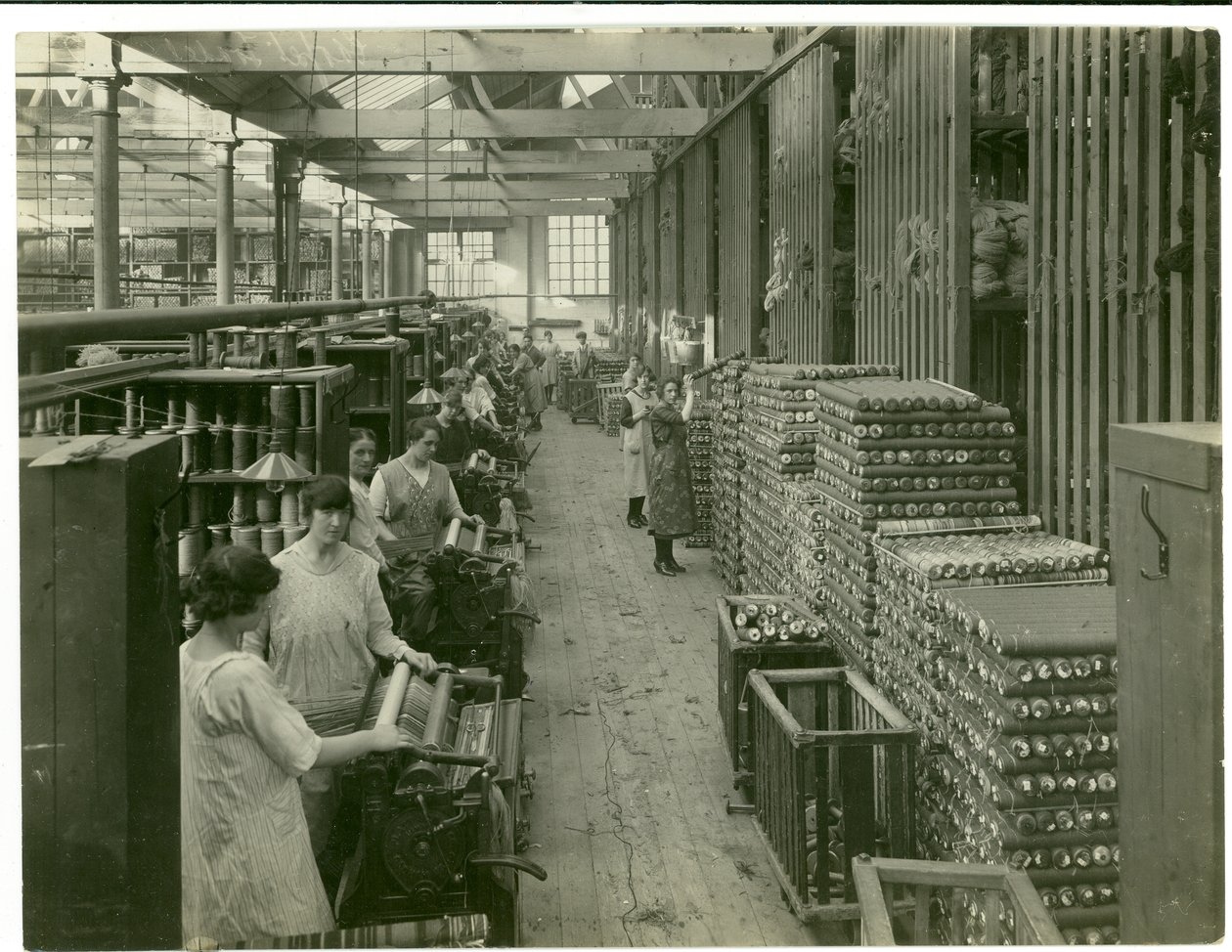 Axminster spolinställning, mattfabrik, 1923 av English Photographer