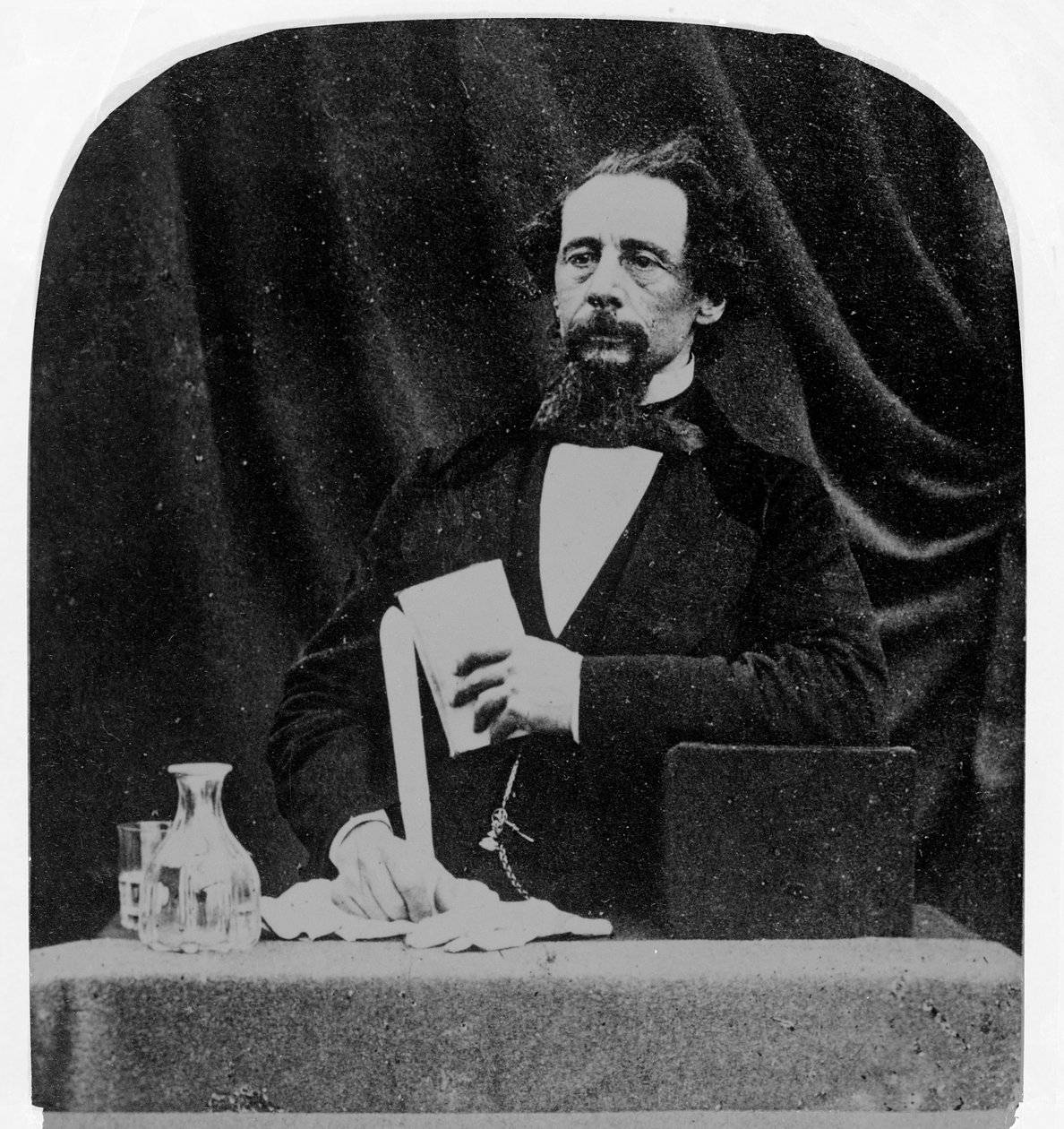 Charles Dickens av English Photographer