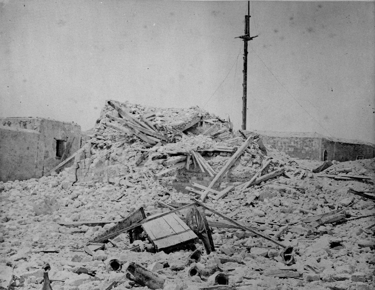 Explosion - Fort Adda, Alexandria, 1882 av English Photographer