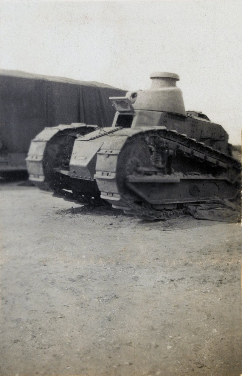 Fransk Renault FT17-stridsvagn under stridsträning på Lulworth-banorna, 1919 av English Photographer