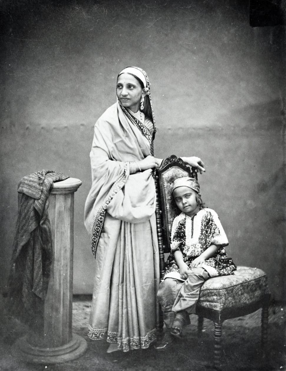 Parsee kvinna och barn, ca 1870-talet av English Photographer