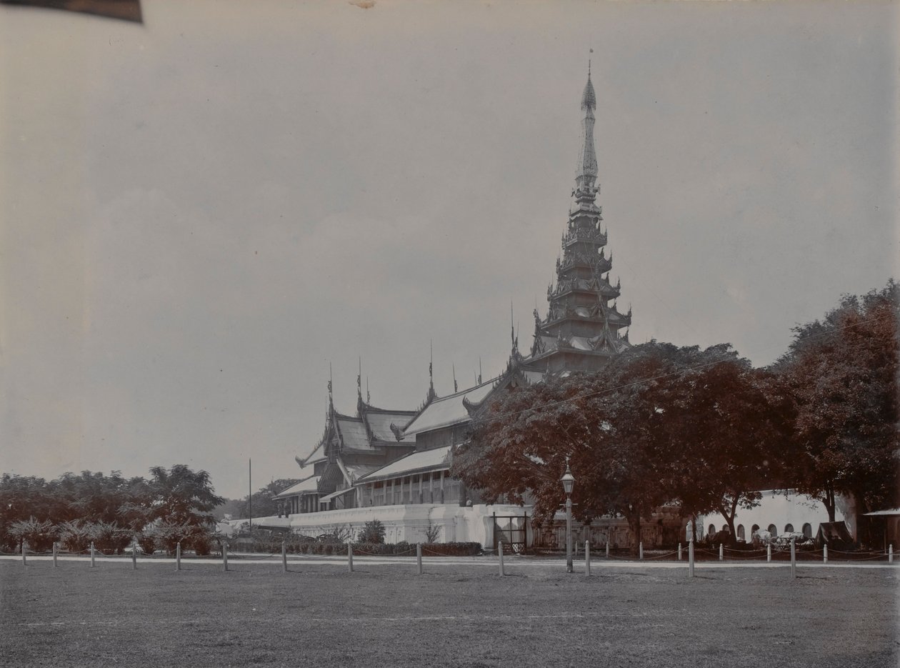 Pyit-that, Palace of Mandalay, Burma, 1906 av English Photographer