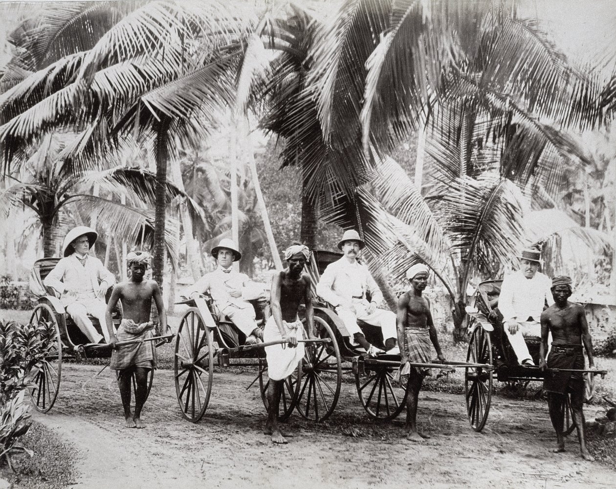 Rickshaw-bärare, Ceylon, ca 1875 (albumintryck) av English Photographer