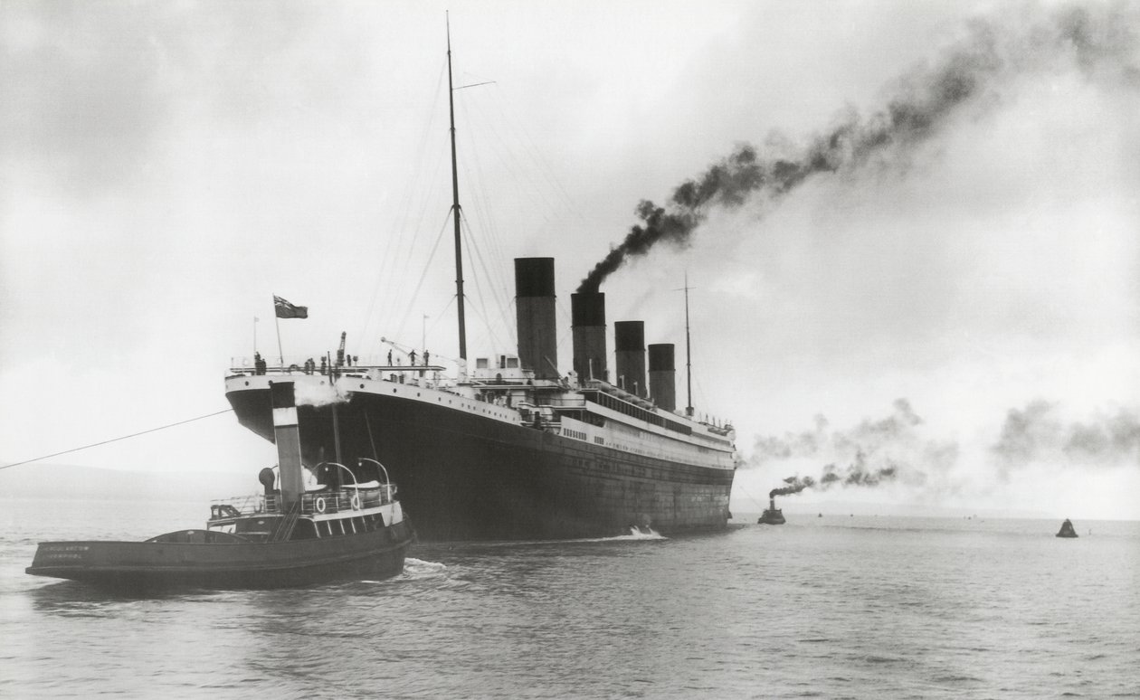 Titanic redo för sin jungfruresa, 2 april 1912 av English Photographer